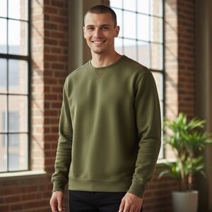 GAP Men's Green Crewneck Sweater‎ Size Medium